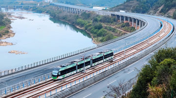 賽思x武夷有軌電車｜國首條獨立路權(quán)旅游觀光有軌電車線路開運，賽思助力北斗時鐘